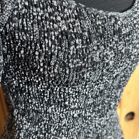 ANTHROPOLOGIE Aurelia Smocked Top - Picture 8 of 10